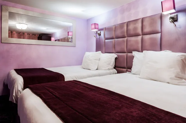 غرفة ثلاثية بسرير مزدوج وسرير فردي، HOTEL D ALSACE 6/9