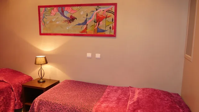 جناح متصل بسرير مزدوج وسريرين منفصلين، Hotel Savary 2/3