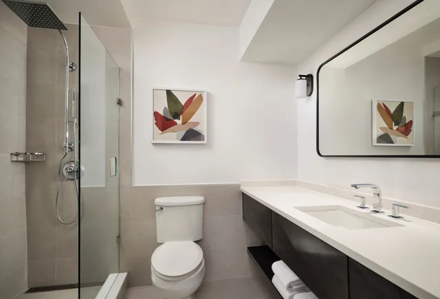 غرفة قياسية بسرير مزدوج، Sonesta White Plains 2/2