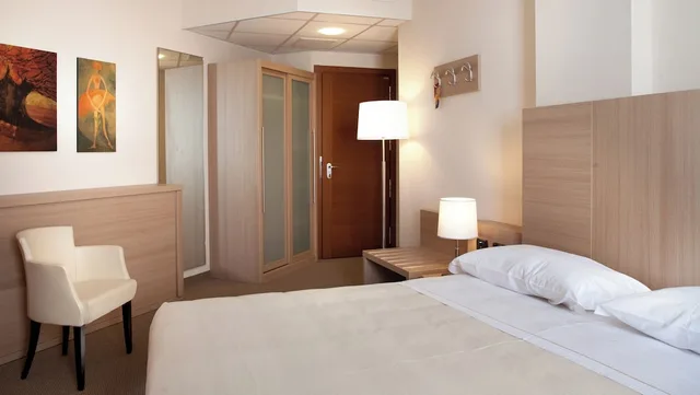 غرفة ثلاثية، Hotel San Luigi 4/4