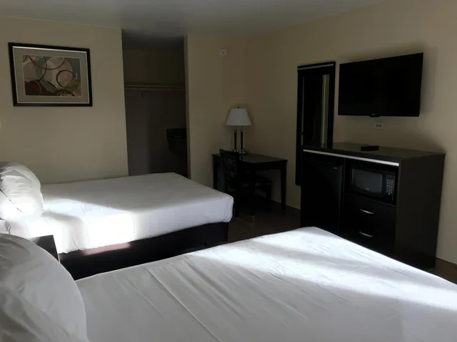 غرفة بسريرين كوين، Colton Inn 1/3