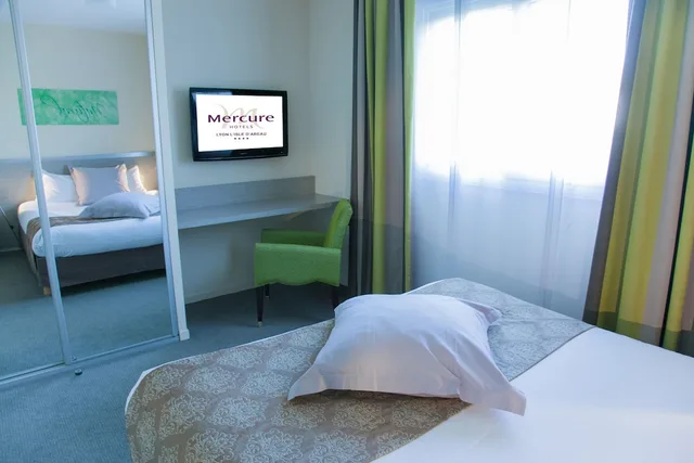 Exterior, Classic, Double Bed, Mercure Lyon Est Villefontaine 7/10