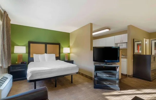 استوديو ديلوكس بسرير كوين مع أريكة، Extended Stay America - Hartford - Farmington 4/9