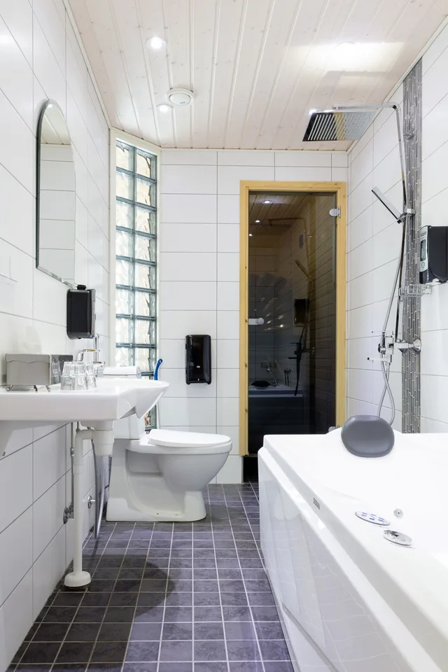 Suite, Queen and Twin Beds, Sofa, Sauna, HOTEL SAMANTTA 2/2