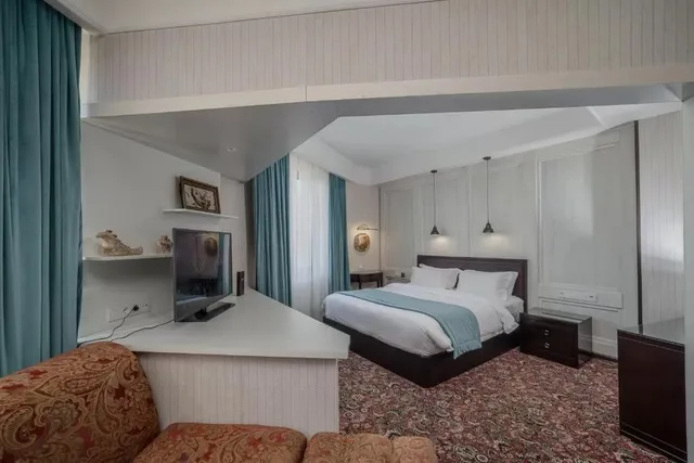 Deluxe, Double Bed, Jannat Regency 2/10