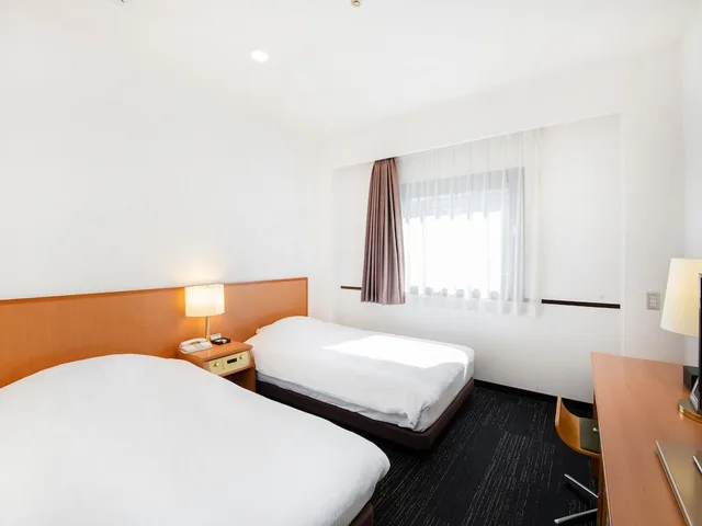 غرفة بسريرين منفصلين للمدخنين، TKP Sunlife Hotel 1/3