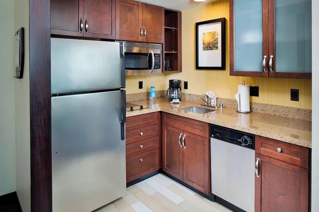 جناح بسرير كوين بغرفة نوم واحدة مع أريكة لذوي الإعاقة، Residence Inn San Diego Downtown Gaslamp Quarter 5/5