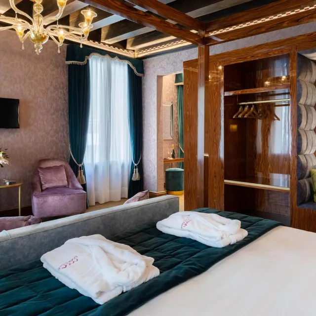Duchess, Exclusive, Suite، DONA PALACE 1/10