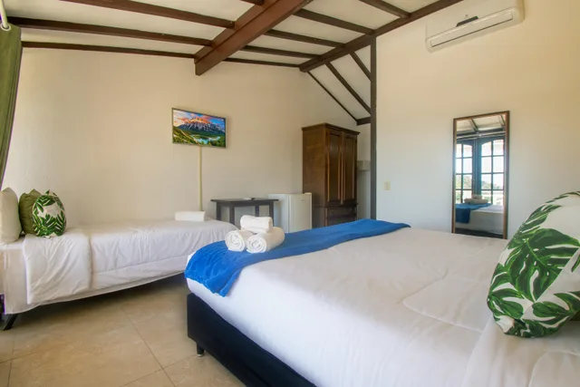 غرفة ثلاثية بإطلالة على البحر، Pousada Villa Mercedes 6/8
