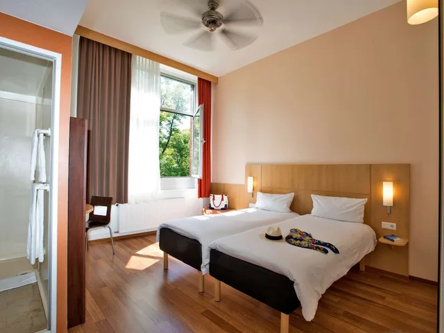 غرفة ثلاثية بثلاثة أسرّة، Ibis Berlin City Sud 4/9