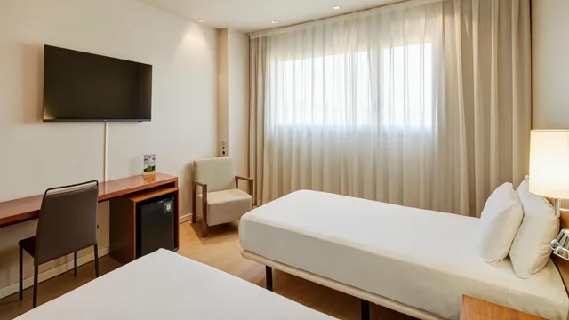 غرفة بسرير مزدوج، Sercotel Ciutat de Montcada 3/3