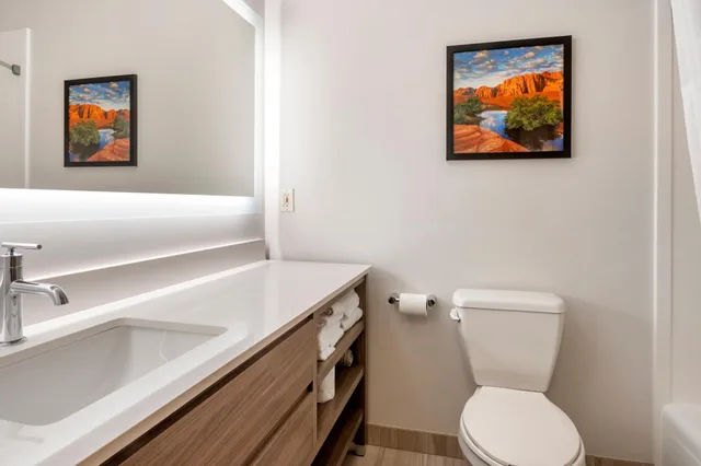 جناح بسرير كينج يُسمح فيها بالحيوانات الأليفة، Comfort Inn & Suites Beaver - Interstate 15 North 5/6