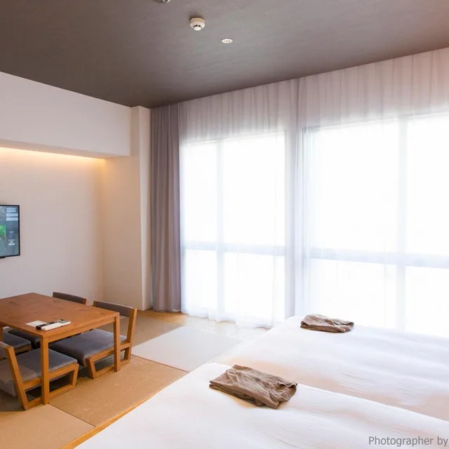 Japanese Western, Twin Beds, Tatami, Hotel Strata Naha 7/7