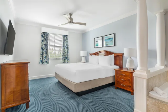 جناح بسريرين منفصلين وسرير كينج بغرفتي نوم مع أريكة، Hilton Vacation Club Grand Beach Orlando 15/16