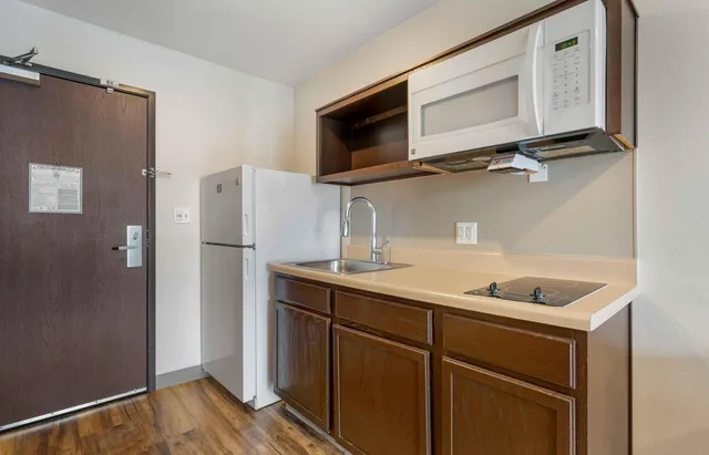 غرفة قياسية بسريرين كوين، Extended Stay America - Select Suites Orlando - Airport 5/5