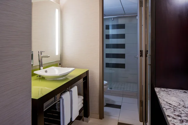 غرفة تنفيذية ركنية بسرير كينج، Hyatt Regency Indianapolis 8/8
