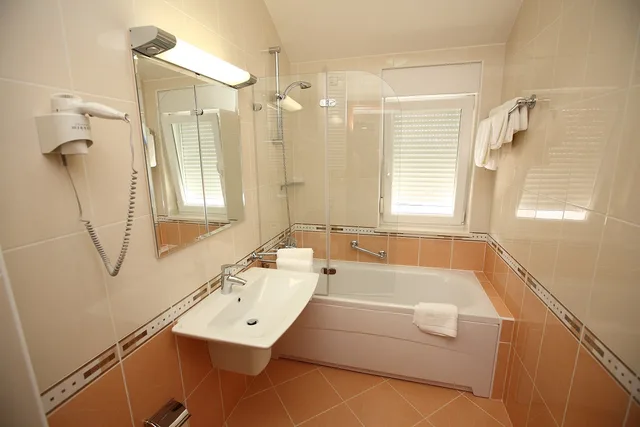 Superior, Double Bed, Trogir Palace 6/6