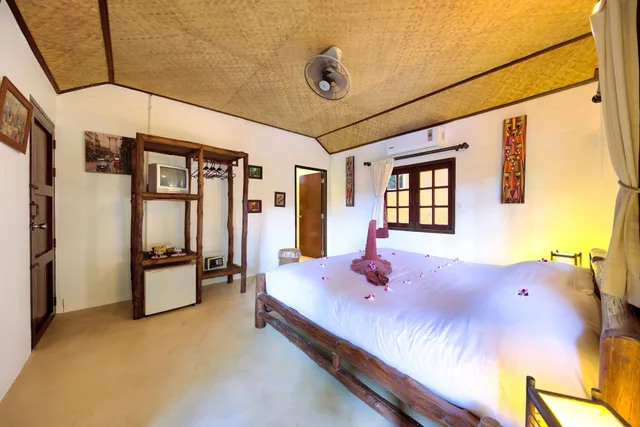 غرفة كلاسيكية بسرير مزدوج، Eden Bungalows 4/8