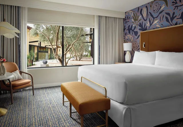 جناح عائلي بسرير كينج بإطلالة، Sheraton Carlsbad Resort Spa 3/6