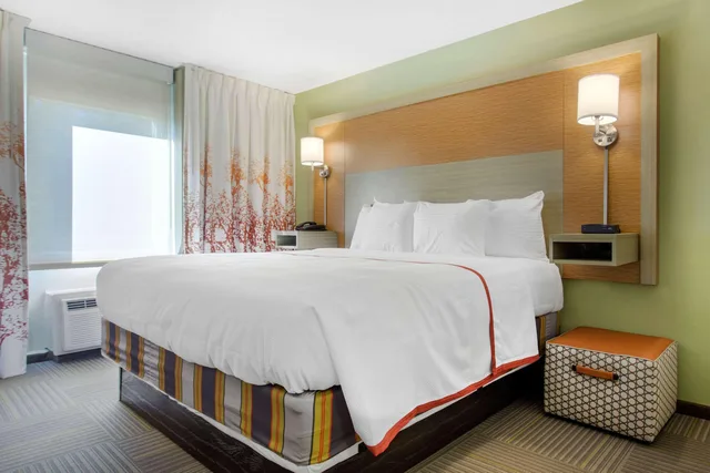 غرفة بسرير مزدوج، Gallus Stadium Park Inn, an Ascend Collection Hotel 1/5