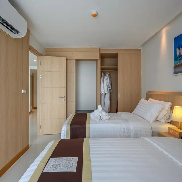 Two Bedroom Suite Pool Access، The Beachfront Hotel Phuket 8/10