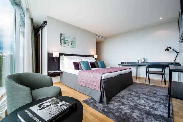 غرفة عائلية بفراش فوتون وسرير كينج وسرير فردي، Clarion Hotel Stockholm 7/8