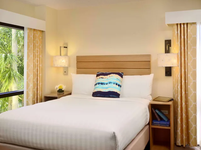 جناح بسرير كينج بغرفة نوم واحدة، Sonesta ES Suites Orlando International Drive 2/3