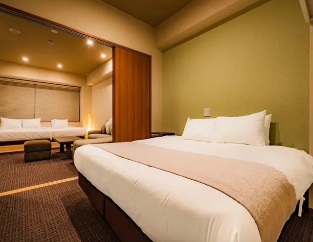 جناح كلوب بسرير كوين وسريرين مزدوجين بغرفة نوم واحدة بجاكوزي، Randor Residential Hotel Kyoto Suites 3/10
