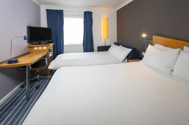 غرفة قياسية بسرير مزدوج مع أريكة، Holiday Inn Express Northampton - South, an IHG Hotel 9/10