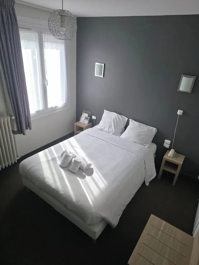 غرفة كومفورت بسرير مزدوج، Hotel the Originals Caen Le Savoy 1/8