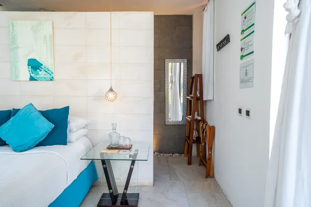 Basic, Double Bed, Cabanas Luxury 4/10