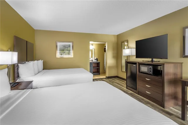 غرفة بسريرين كوين، Best Western Plaza Inn 2/7