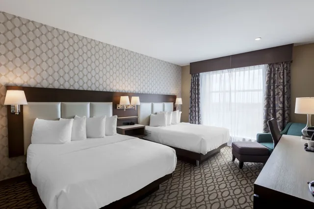 غرفة قياسية بسريرين كوين بمطبخ صغير، Best Western Plus St. John s Airport Hotel and Suites 3/6