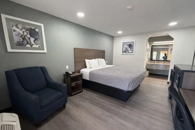 غرفة قياسية بسرير كوين، Quality Inn Mount Pleasant 1/9