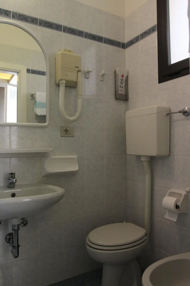 غرفة بسرير مزدوج أو سريرين منفصلين بشرفة، Hotel Adele 5/10