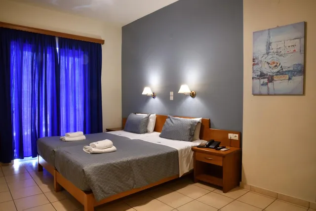 استوديو، Akatos Hotel 3/10