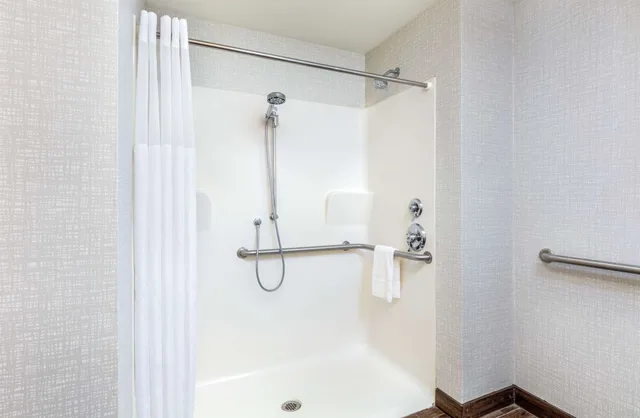 استوديو بسرير كينج لذوي الإعاقة، Hampton Inn Omaha Westlakeside 5/5