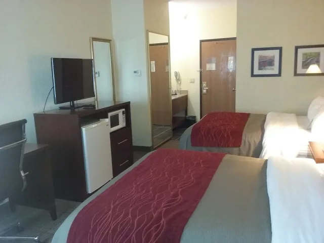 غرفة قياسية بسريرين كوين، Comfort Inn Warren I-69 4/6