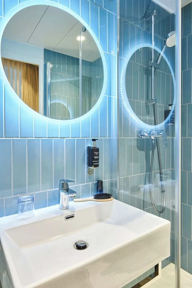 غرفة كلاسيكية ثلاثية بسريرين منفصلين مع أريكة، Hotel Magenta 38 by Happyculture 6/7
