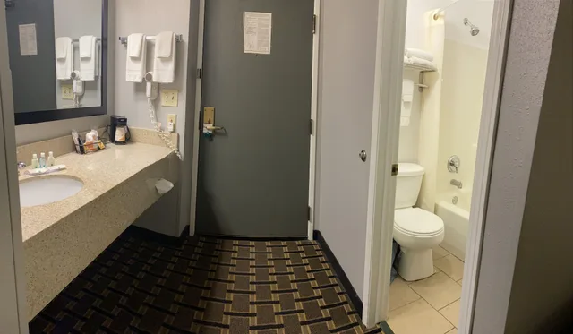Room, 2 Queen Beds, Pool Side, Quality Inn Mauston I-90 7/10