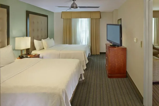 2 Bedrooms, Suite, King Bed, 1 King or 2 Queen Beds, 2 Queen Beds, Sofa, Accessible، Homewood Suites By Hilton Daytona Beach Speedway-Airport 3/7
