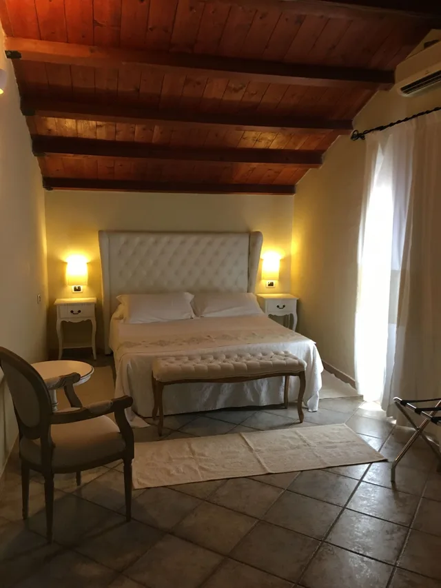 Family, 1 Single and 2 Double Beds, River View, Balcony، Hotel Palazzo Sa Pischedda 3/6