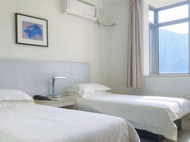 غرفة قياسية بسريرين منفصلين، Jinjiang Inn Nanjing Train Station 1/1
