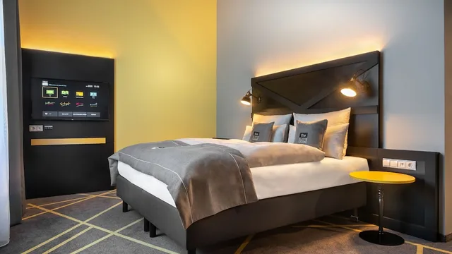 غرفة قياسية بسرير مزدوج، Holiday Inn - the niu, Fury Aschheim Messe, an IHG Hotel 7/9