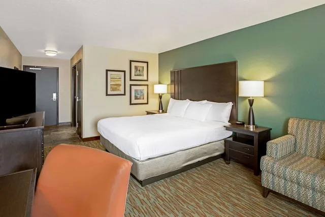 جناح بسرير كينج لذوي الإعاقة، La Quinta Inn & Suites by Wyndham Gillette 2/5