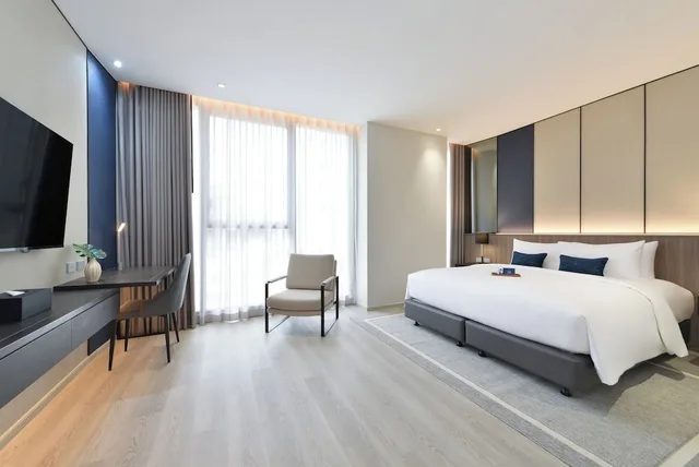 غرفة ديلوكس بسرير كينج، GM Estate Hotel and Executive Apartments 1/2