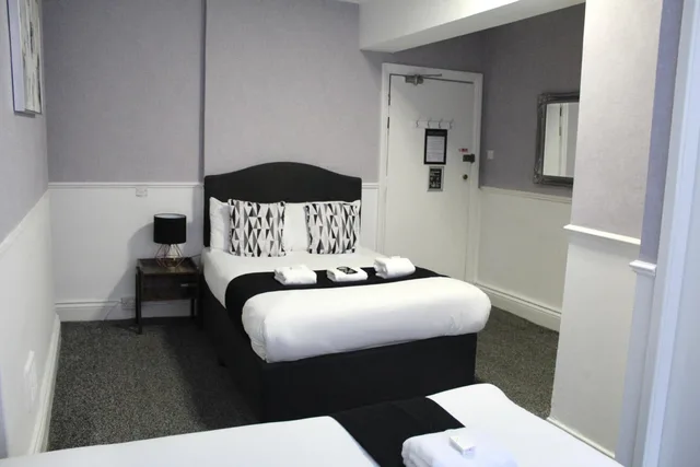 غرفة عائلية صغيرة، The Mitre Hotel 6/10