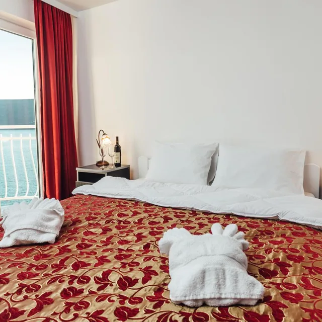 Superior, Double Bed, Sea View, Azzurro Hotel Bijela, Herceg Novi 7/10