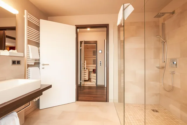 جناح بسرير كينج، Hotel Platzhirsch 8/9