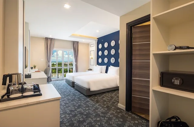 غرفة سوبيريور بإطلالة على المدينة بشرفة، Eastin Hotel Vientiane 8/8